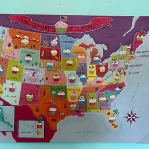 Kid's wall canvas The United States of Cupcakes
